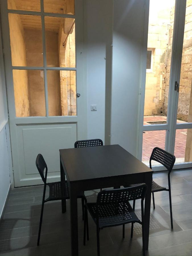 Studio Plein Coeur De Libourne Apartamento Exterior foto